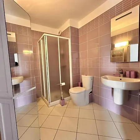 Double Near Charles De Gaulle Airport *